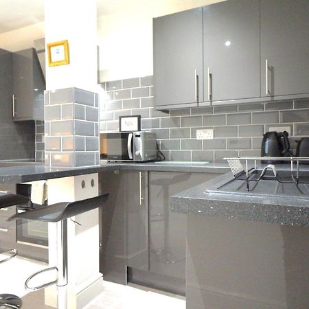 Premium Apartments Thatcham Broadway Exteriör bild