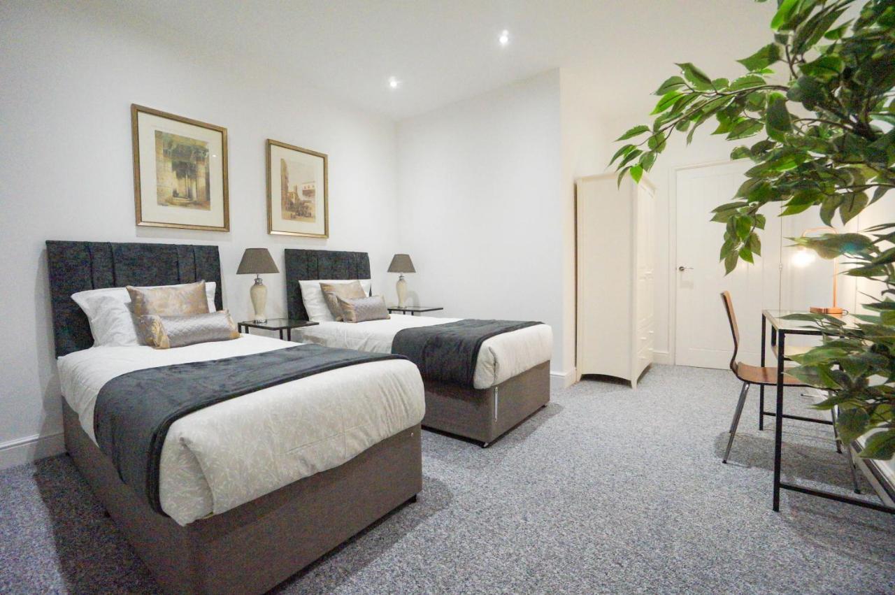 Premium Apartments Thatcham Broadway Exteriör bild