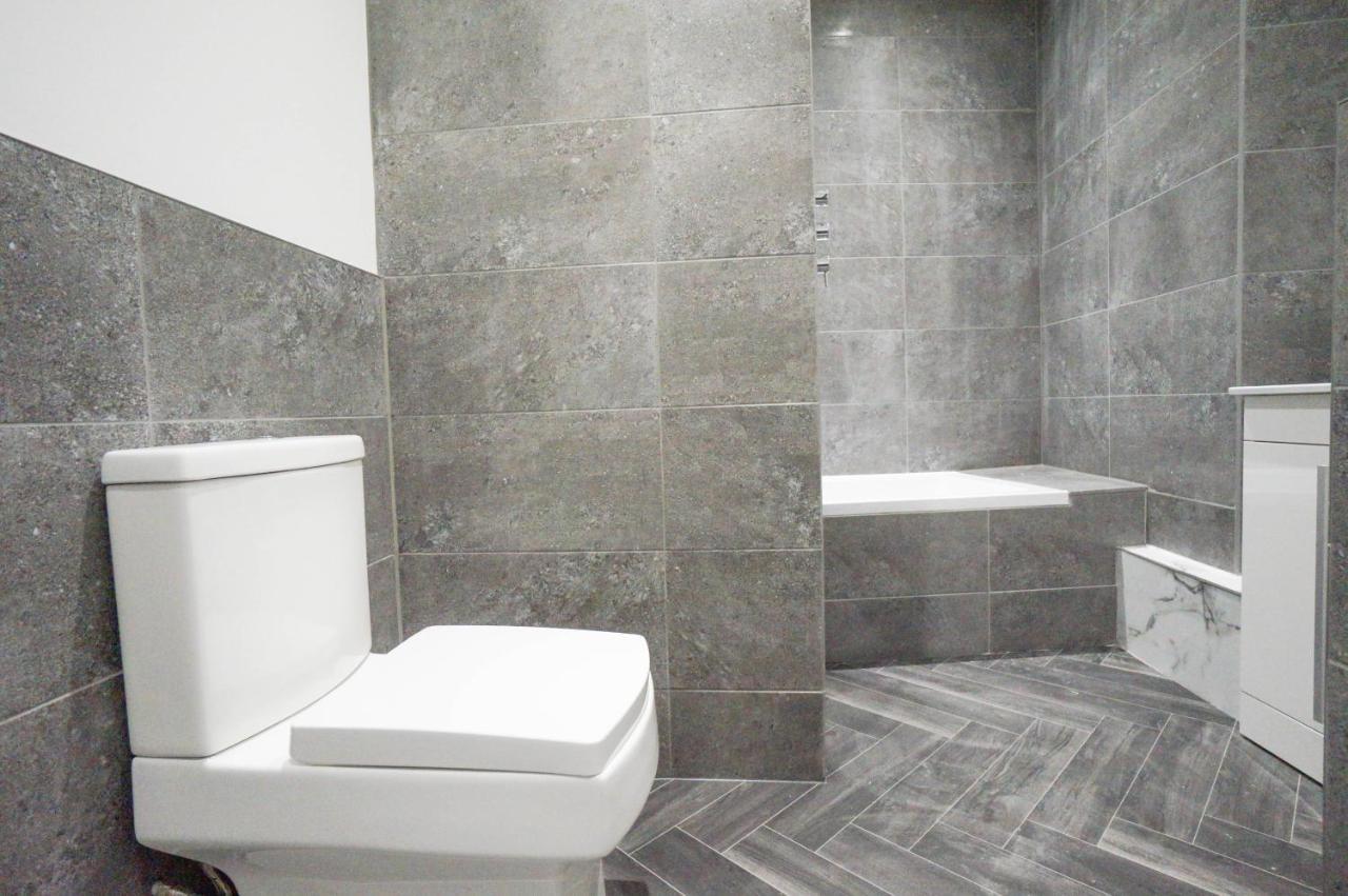 Premium Apartments Thatcham Broadway Exteriör bild