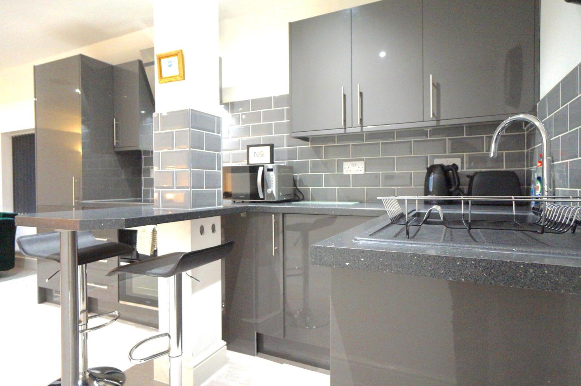 Premium Apartments Thatcham Broadway Exteriör bild